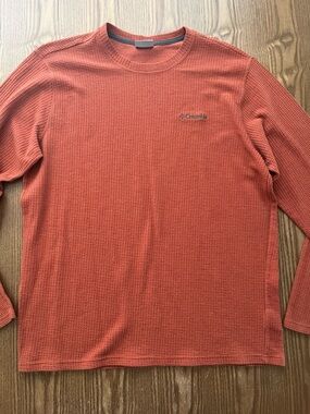 Columbia Men's Long Sleeve Waffle Knit Shirt - Orange Rust color size Large